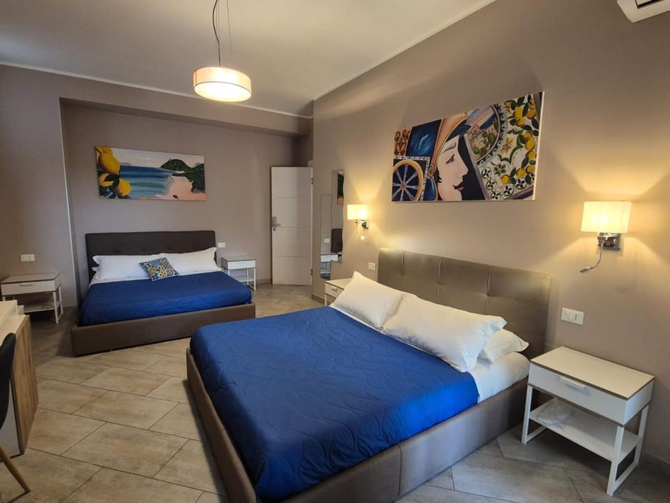 "La città delle 100 sculture" B&B BcenS con parcheggio privato e trasfert H24 - Belpasso - Etna - Bed and Breakfast in Belpasso