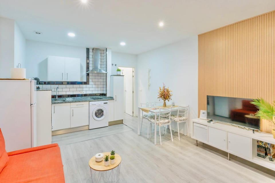 Kitchen or kitchenette, Seating area