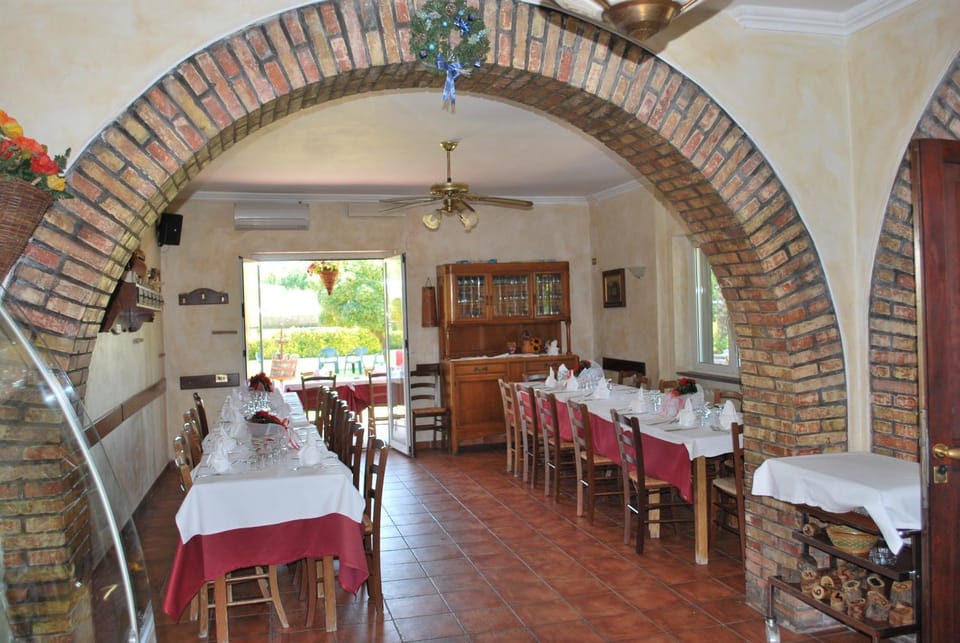 Agriturismo La Valle Di Ceri Farm Stay in Lazio