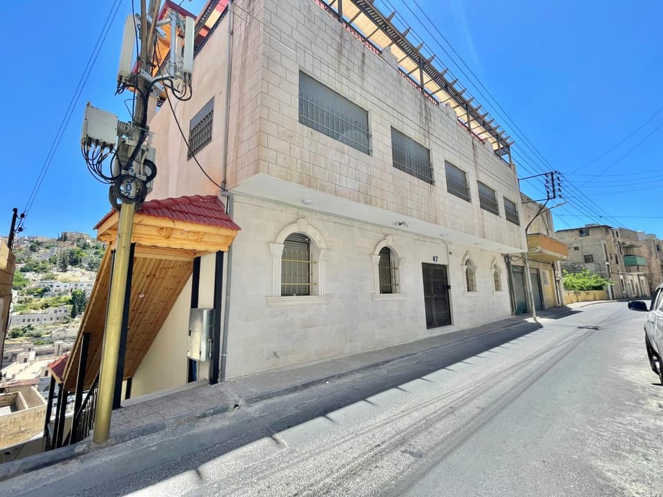 Property building, Day, Neighbourhood, Street view