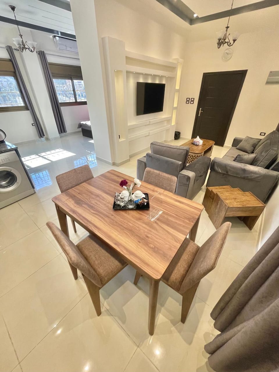Living room, Seating area, Dining area, minibar