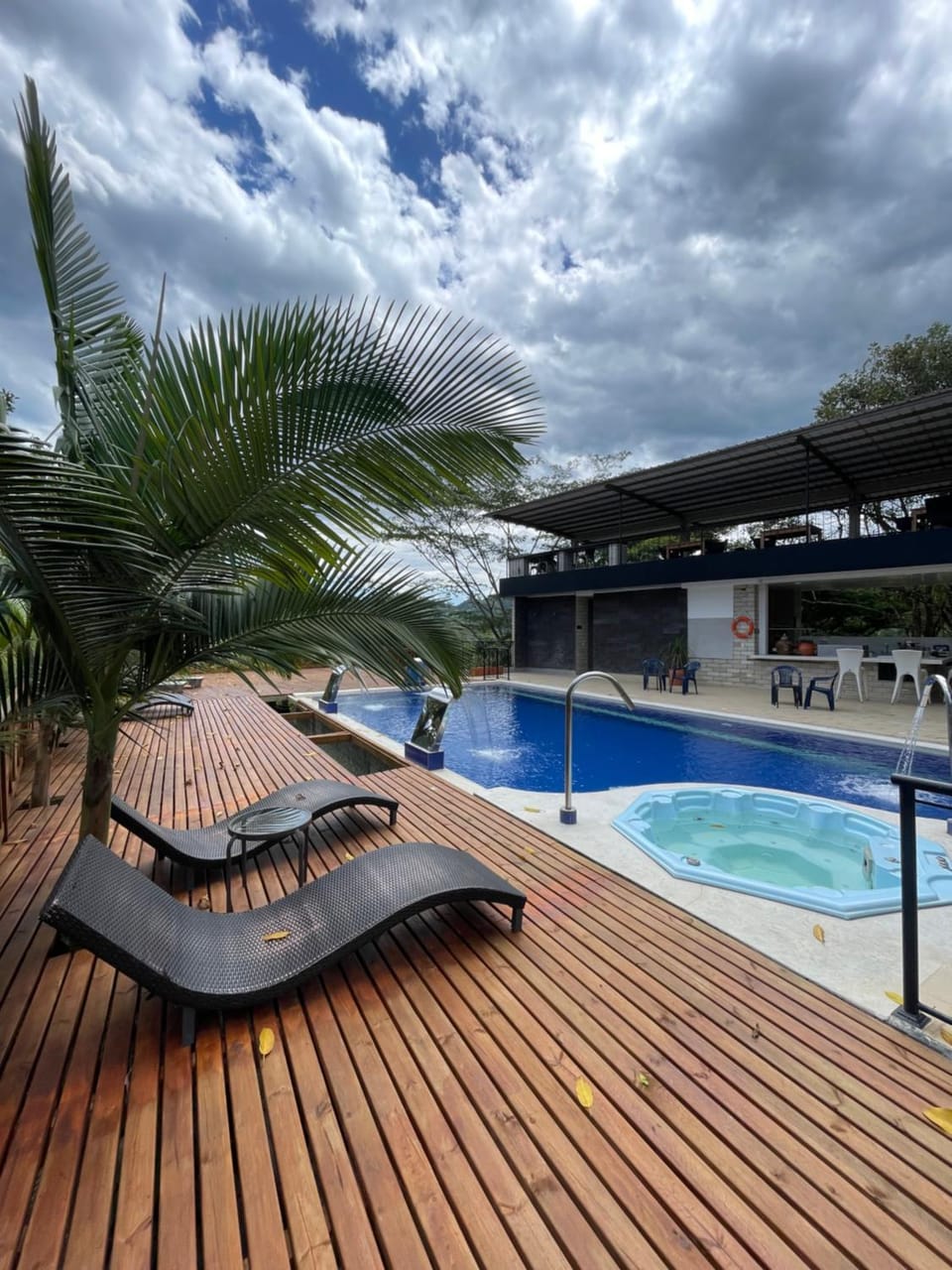 Swimming pool