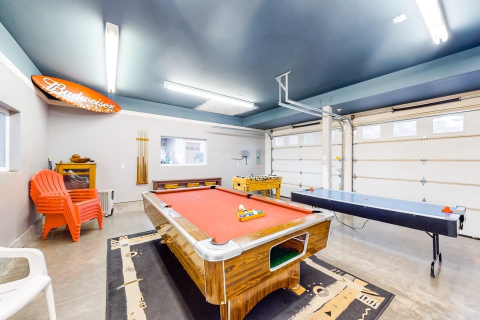 Lucy's Lagoon House in Devils Lake