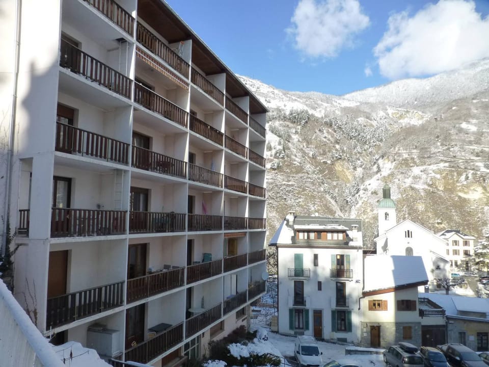 Studio cosy pour 2 pers., balcon et wifi à Brides-les-Bains - FR-1-512-226 Apartment in Les Allues