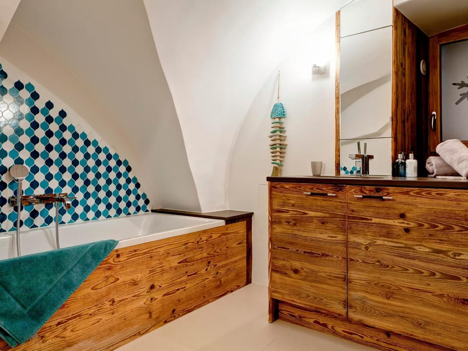 Chalet rénové au cœur du village, proche des pistes, 9 pers, WiFi inclus - FR-1-514-20 Chalet in Saint-Bon-Tarentaise