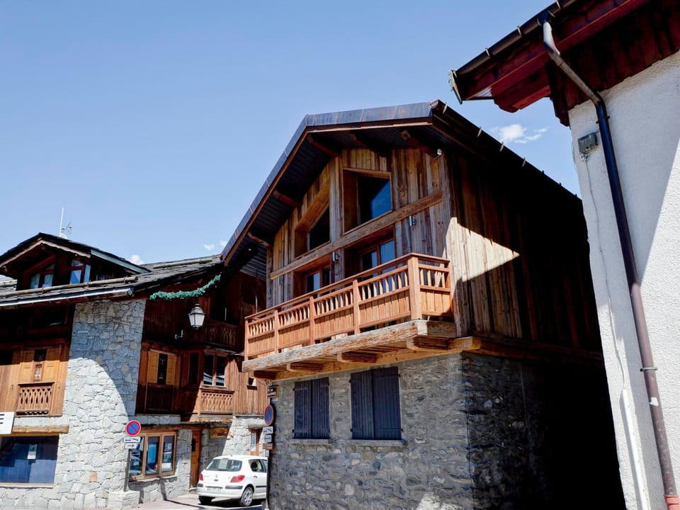 Chalet rénové au cœur du village, proche des pistes, 9 pers, WiFi inclus - FR-1-514-20 Chalet in Saint-Bon-Tarentaise