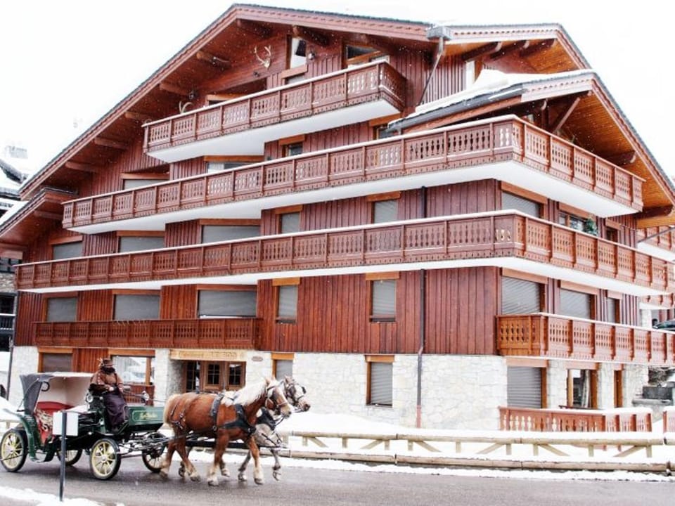 Appartement de Standing au Centre et Bord de Piste - 4 Pers, Parking, WIFI - FR-1-514-35 Apartment in Saint-Bon-Tarentaise