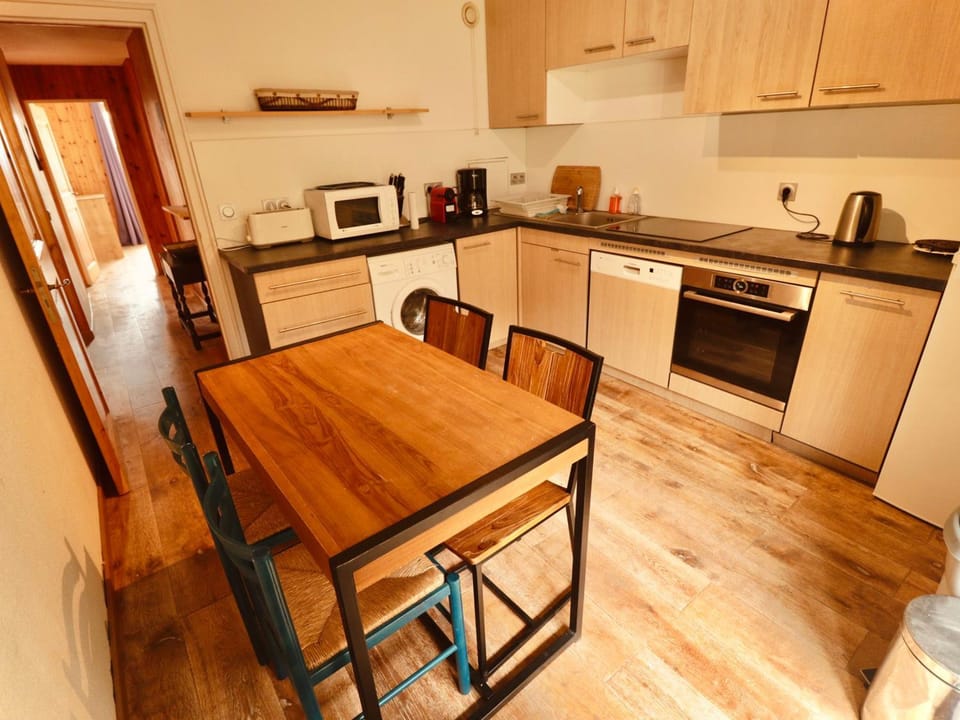 Appartement spacieux 10 personnes avec wifi et parking à Courchevel - FR-1-514-41 Apartment in Saint-Bon-Tarentaise