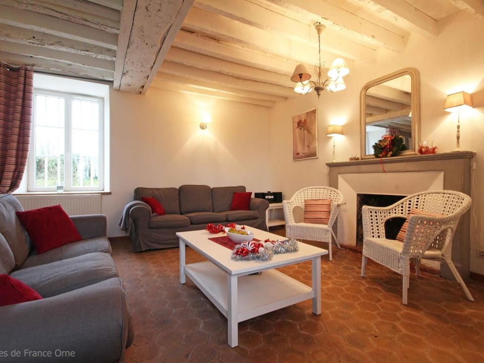Gîte avec charme historique, 5 chambres, vaste jardin - FR-1-497-118 House in Normandy