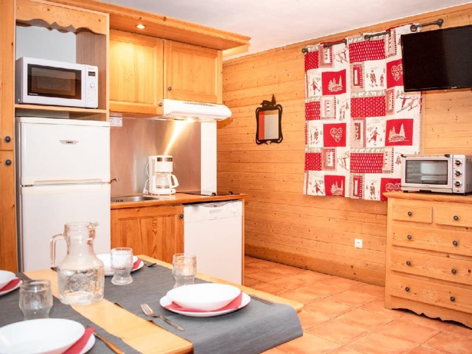 Studio avec balcon et parking à Pra Loup, 4 personnes - FR-1-504-367 Apartment in Uvernet-Fours
