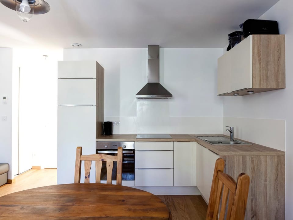 Appartement neuf centre Brides-les-Bains, 4 pers, wifi - FR-1-512-41 Apartment in Les Allues