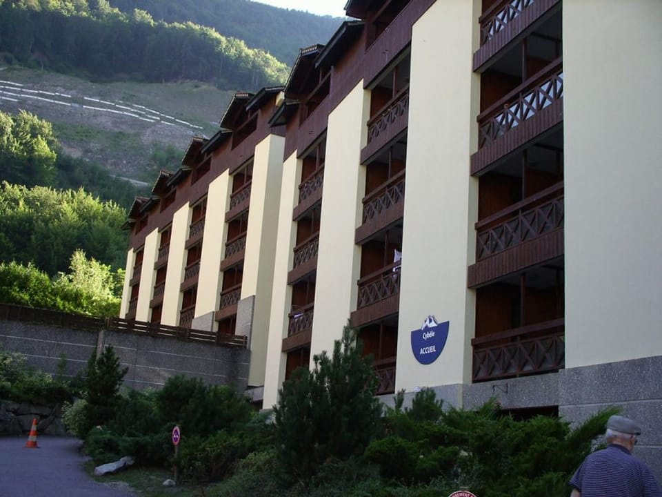 Studio 4 Pers avec WiFi et Parking à Brides-les-Bains - FR-1-512-59 Apartment in Auvergne-Rhône-Alpes