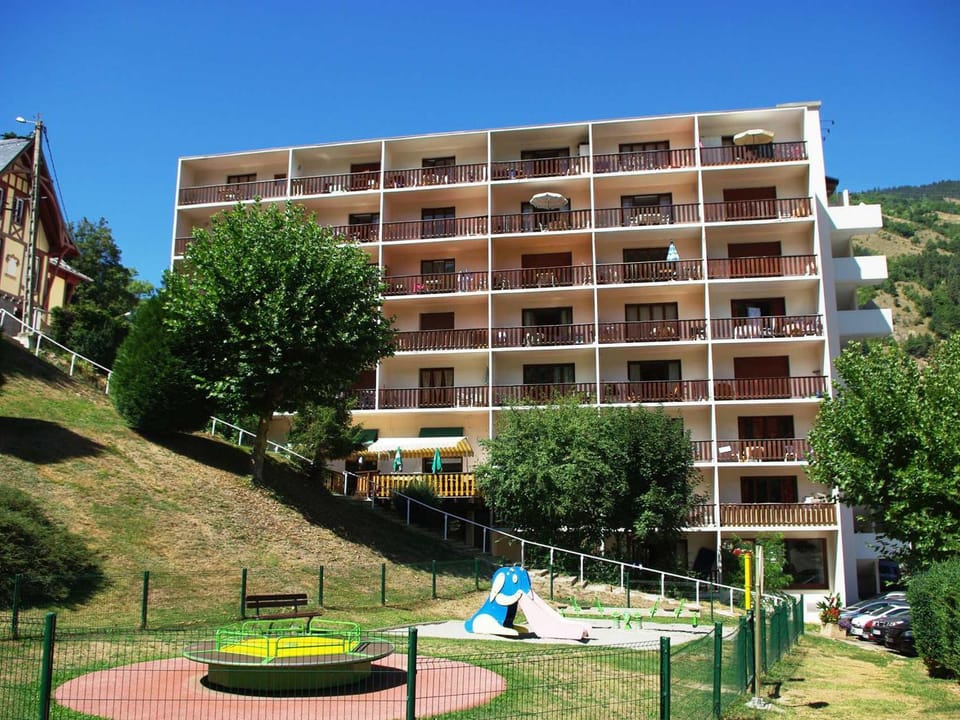 Studio 2 Pers., Centre Village, Wifi, Animaux Ok - FR-1-512-193 Apartment in Les Allues