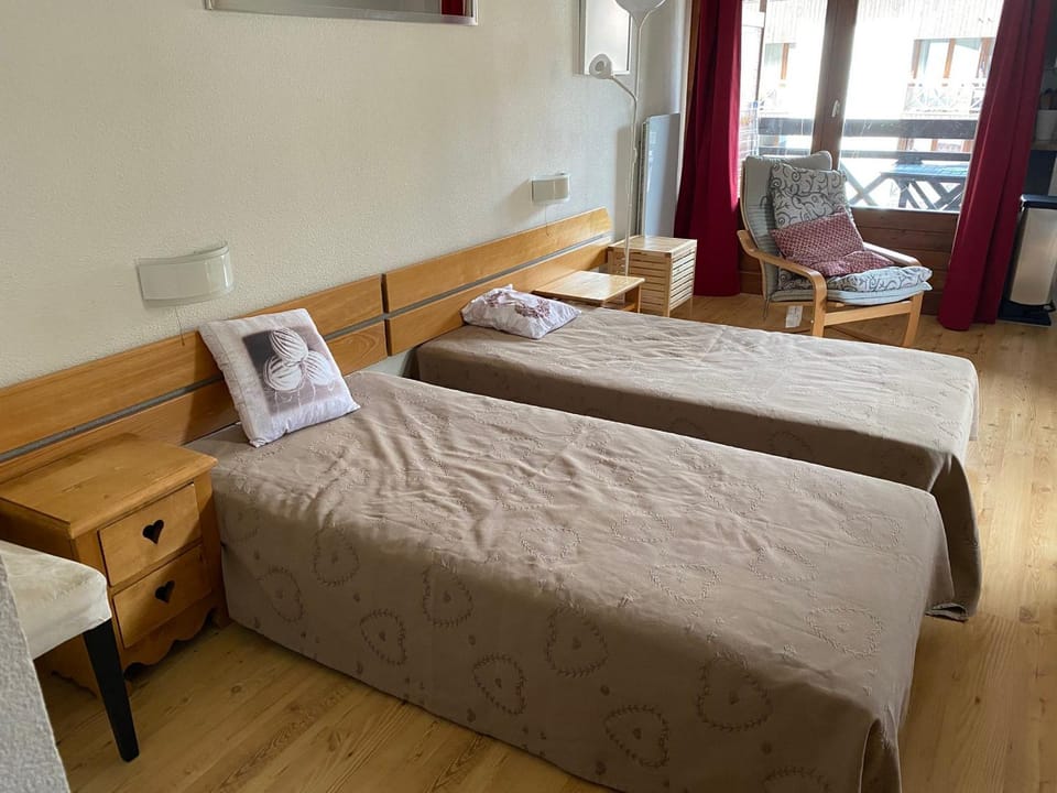 Studio 4 pers à Brides-les-Bains avec WiFi et parking Apartment in Auvergne-Rhône-Alpes