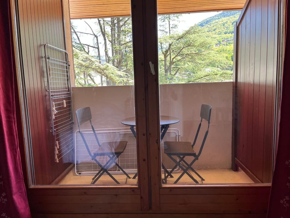 Studio cosy 2 pers, centre ville, WIFI, balcon, animaux admis - FR-1-512-198 Apartment in Les Allues