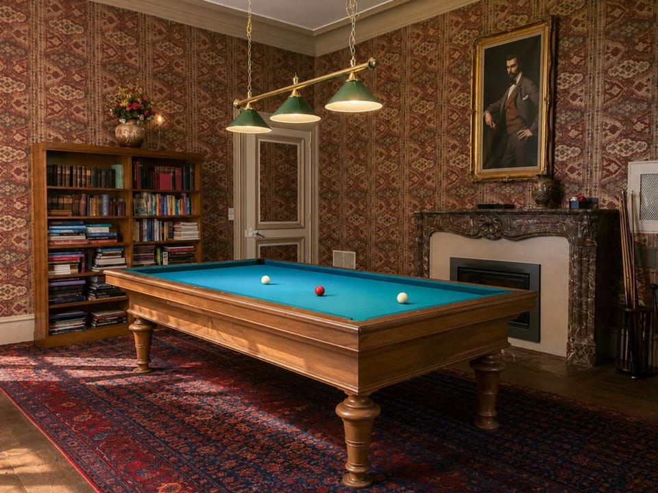 Private Château with sauna, hot tub & 4ha park - Château Guillermo House in Grand Est