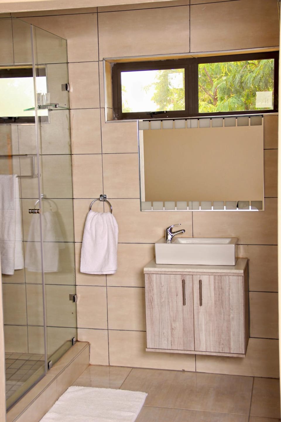 Zoe Bush Lodge Nature lodge in Gauteng