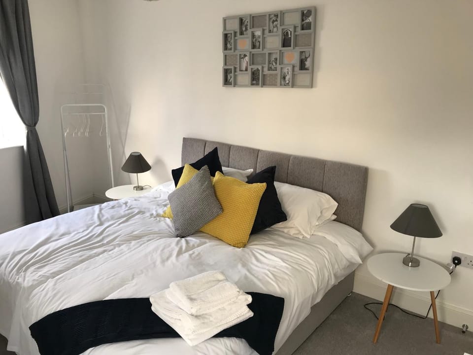 Bed, Bedroom