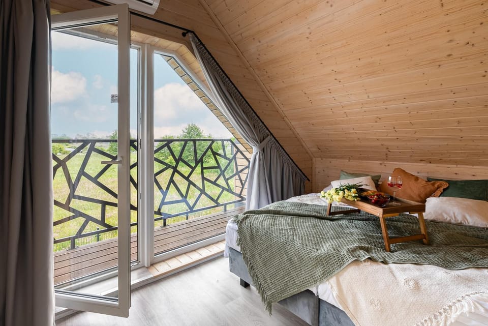 Bed, View (from property/room), Balcony/Terrace, Photo of the whole room, Bedroom