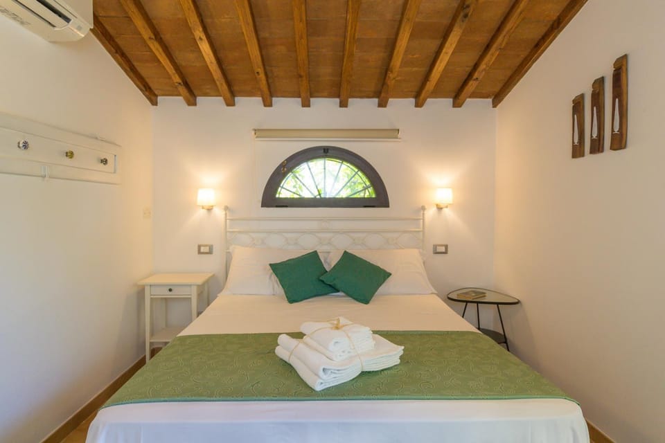 Agriturismo Il Lentisco Farm Stay in Tuscany