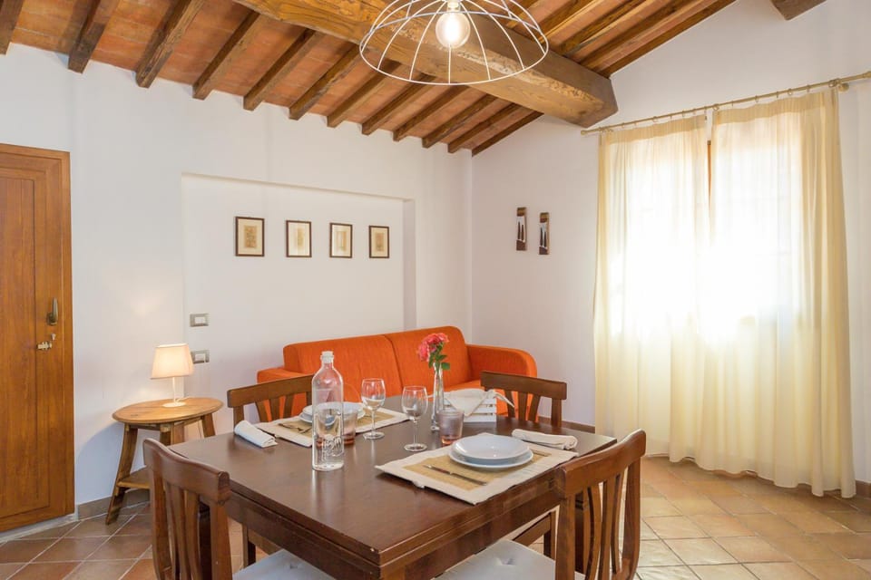 Agriturismo Il Lentisco Farm Stay in Tuscany