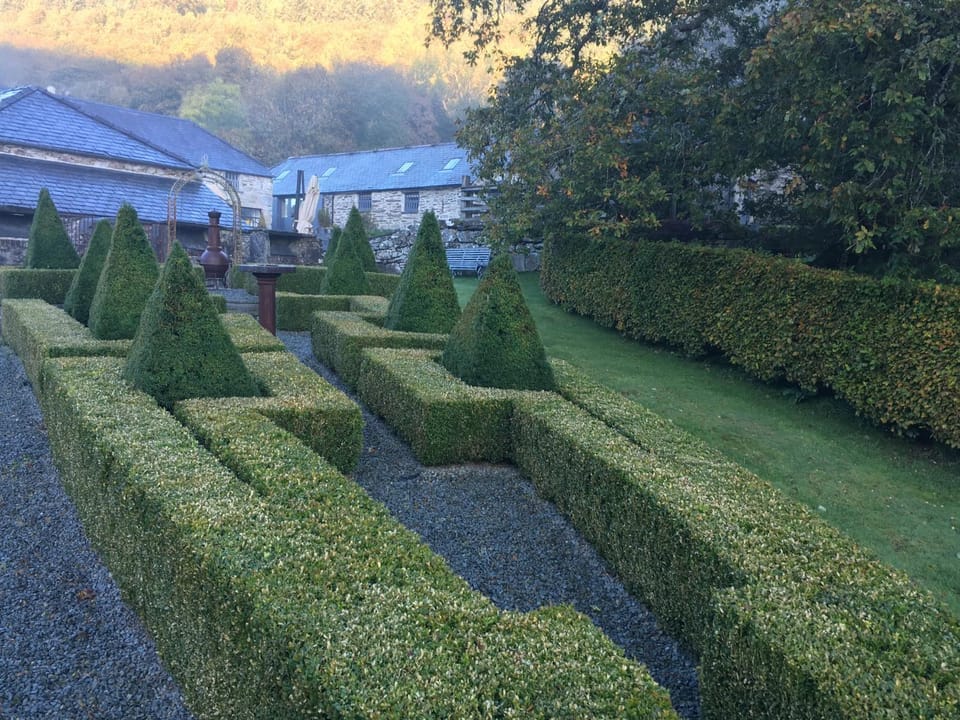 Plasglasgwm Nature lodge in Bro Machno