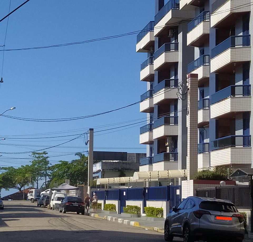 Apto 12 -50m do Mar com Churrasqueira privativa - Sirlei Ubatuba Apartment in Ubatuba