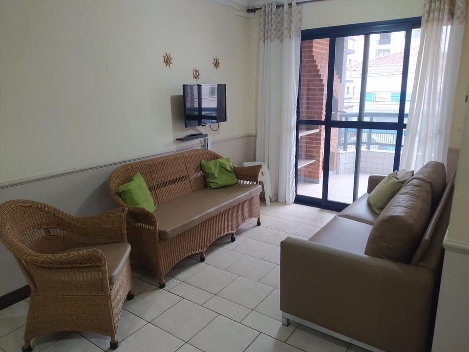 Apto 12 -50m do Mar com Churrasqueira privativa - Sirlei Ubatuba Apartment in Ubatuba