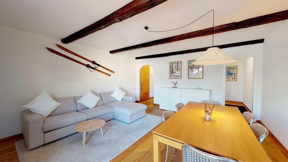 La Dmura Apartment in Samedan