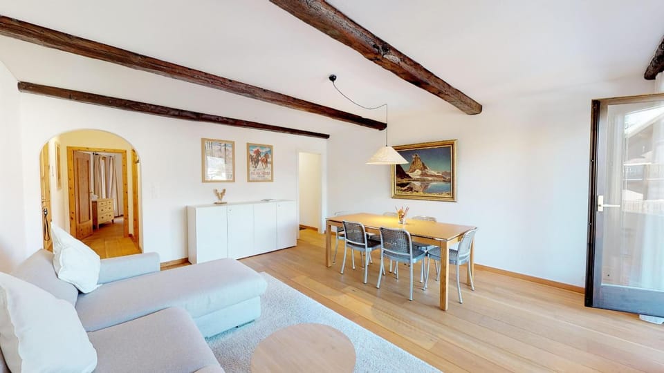 La Dmura Apartment in Samedan