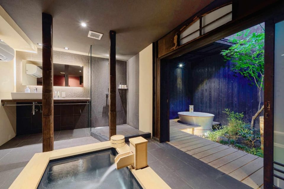 Bathroom, Open Air Bath