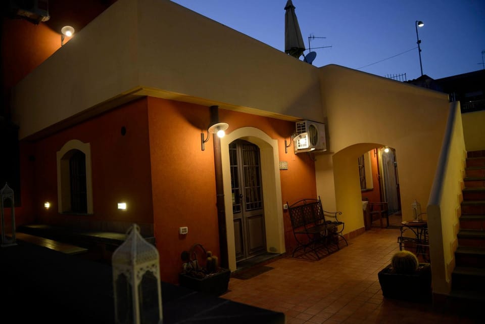 Facade/entrance