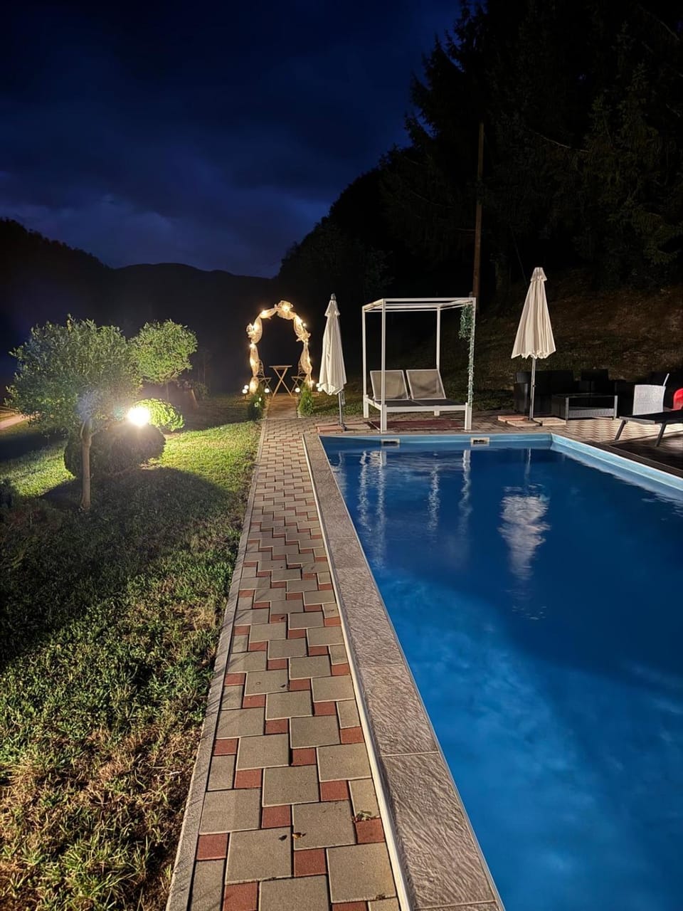 VILA LASOVIC + POOL + JACUZZI + SAUNA Villa in Croatia