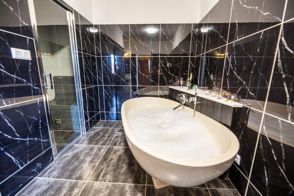 Steam room