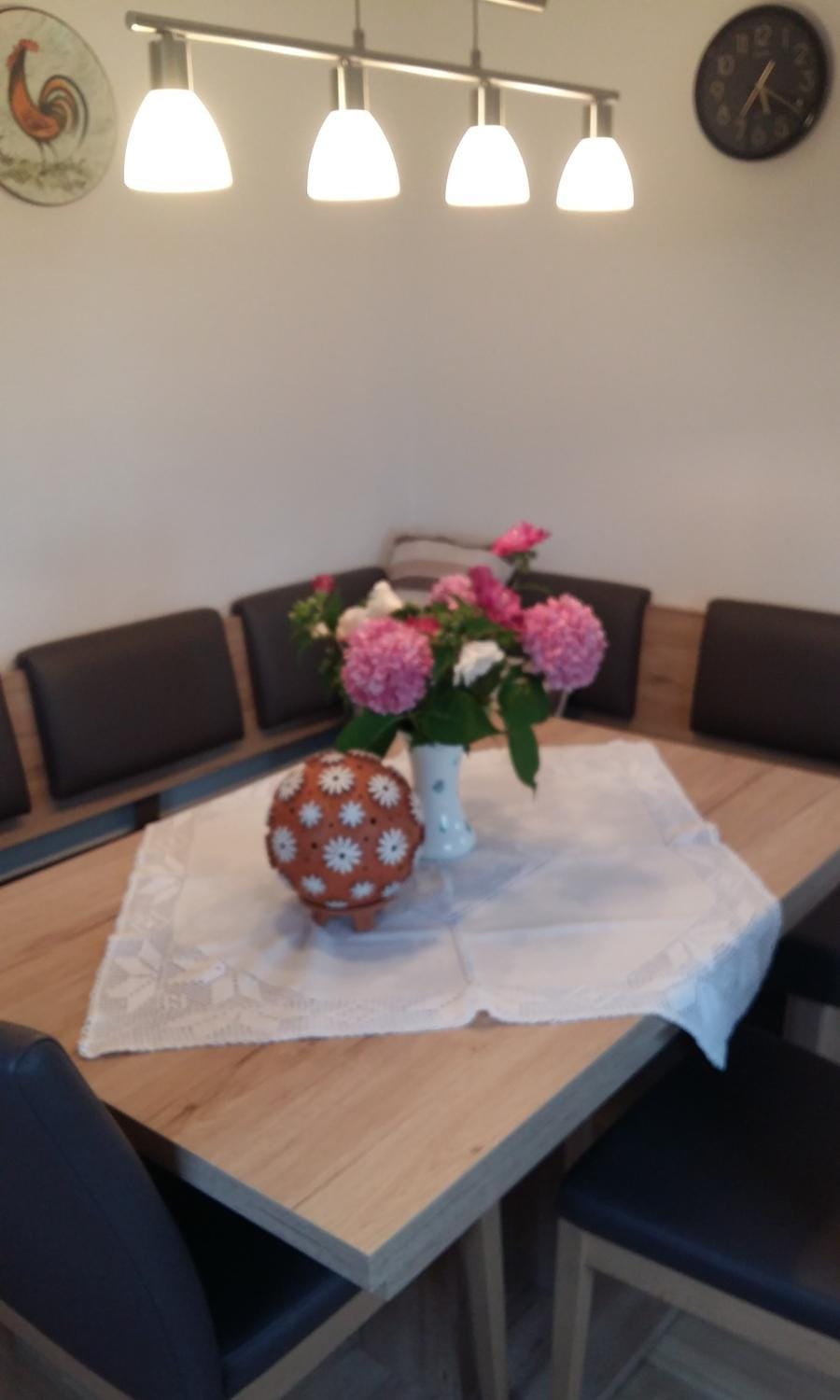 Seating area, Dining area