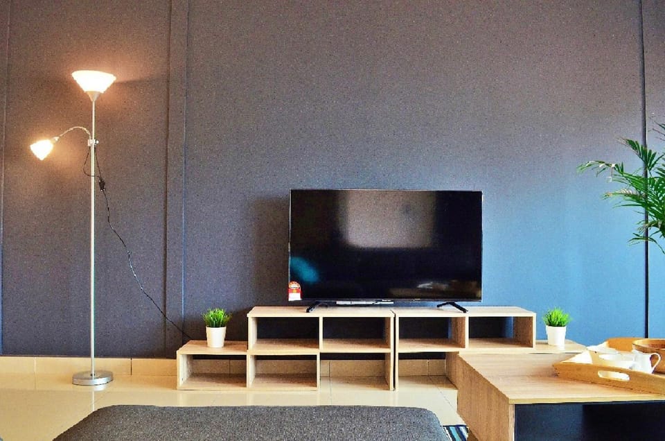 Communal lounge/ TV room, TV and multimedia