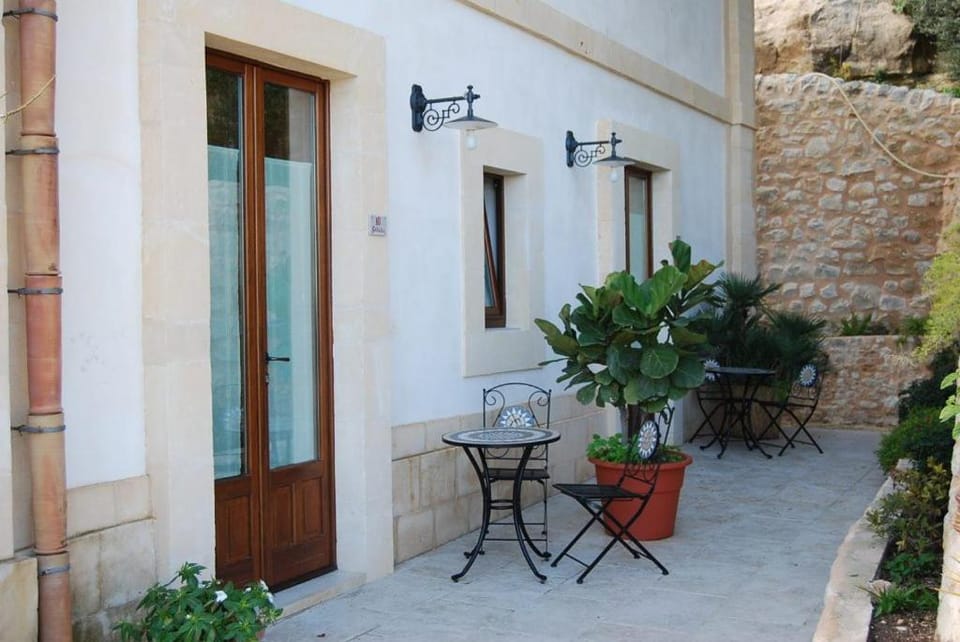 Silva Suri Country House in Sicily