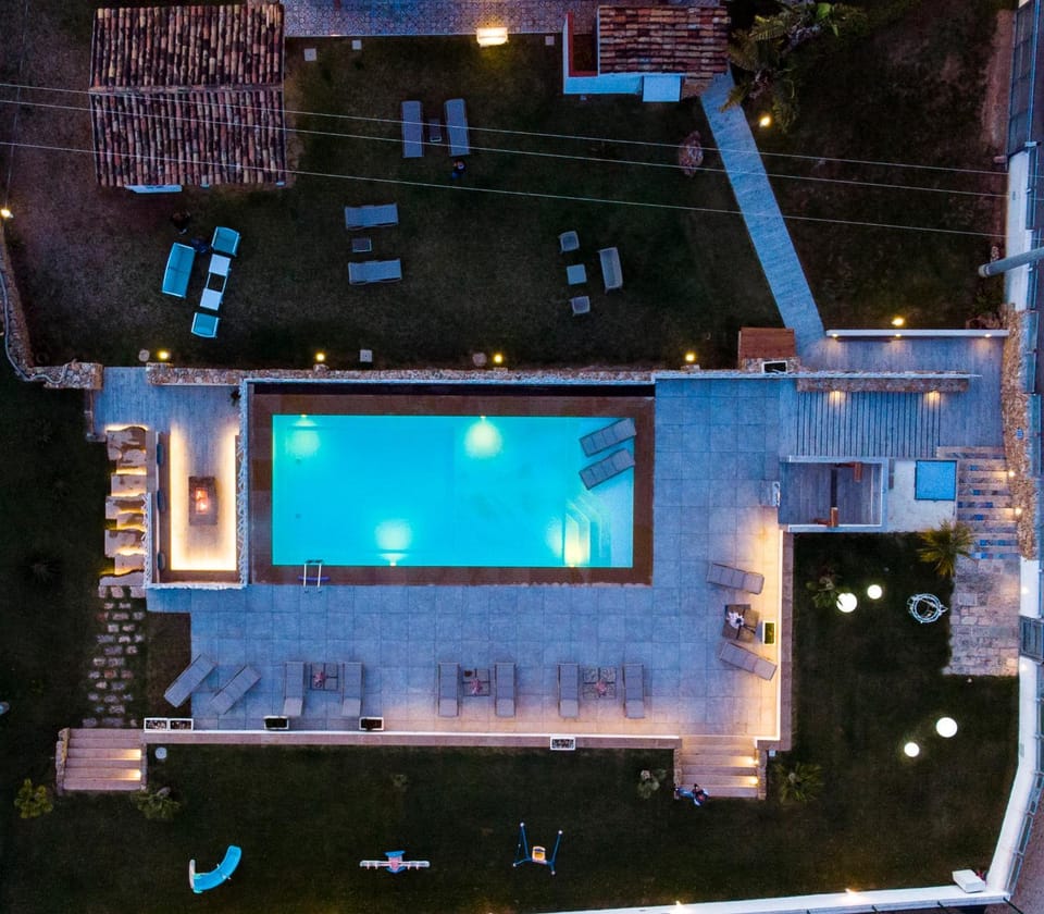 Property building, Swimming pool