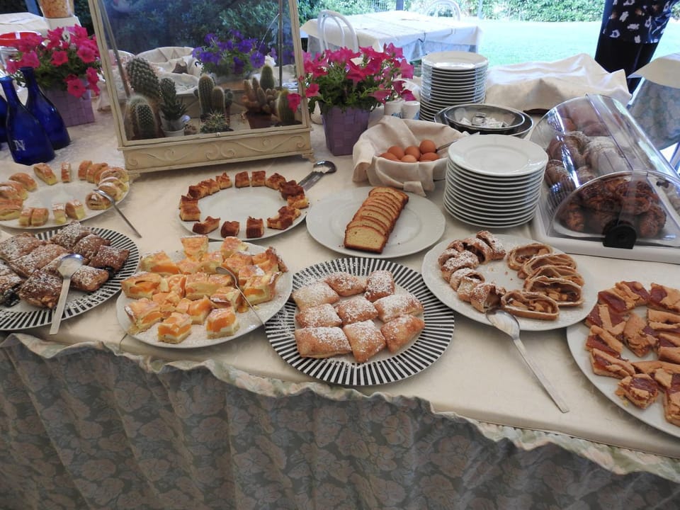 Buffet breakfast