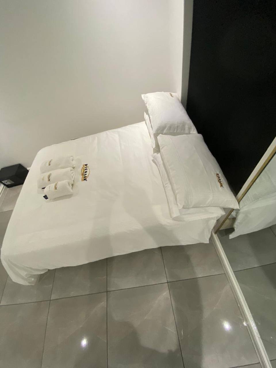 Exclusive Townhouse at The Square Bed and Breakfast in Port Elizabeth