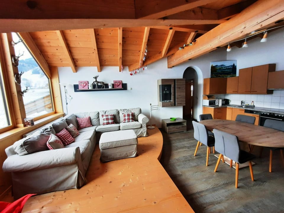LORA Apartment in Tyrol