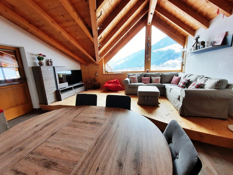 LORA Apartment in Tyrol