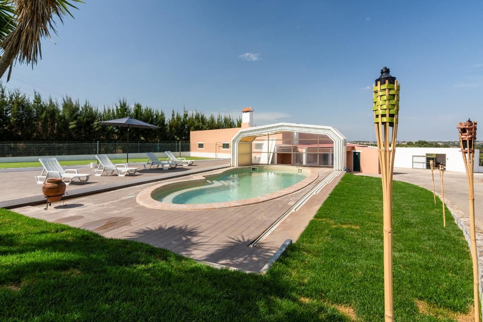 Swimming pool, Swimming pool