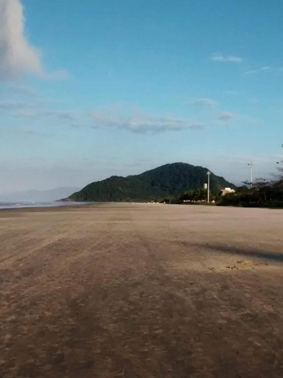 Apartamento Boraceia 200 metros da praia, com ar condicionado Apartment in Bertioga