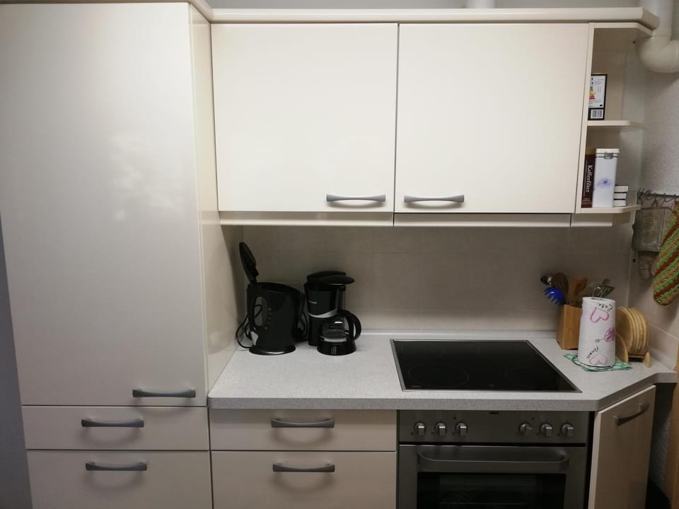 Coffee/tea facilities, Kitchen or kitchenette