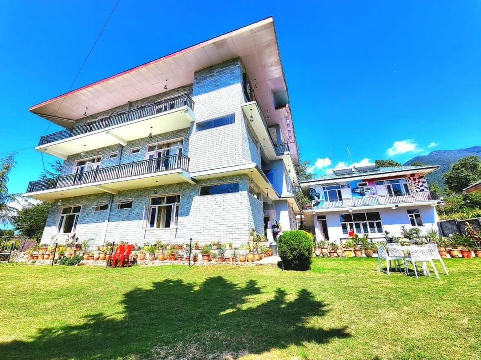 Property building, Garden