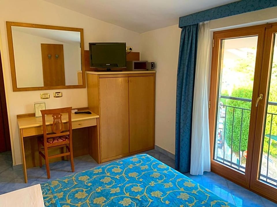 TV and multimedia, Bedroom