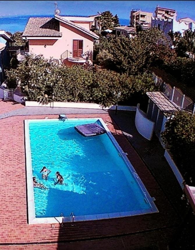 Nuovo Apt in Villa full optional con piscina e veranda vista mare a 500 mt dalla spiaggia della Scala Apartment in Sicily
