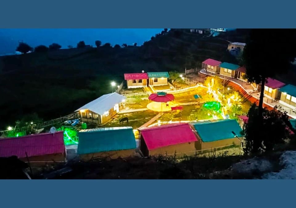 Property building, Activities, Garden, View (from property/room), Garden view, Mountain view, Family, locker