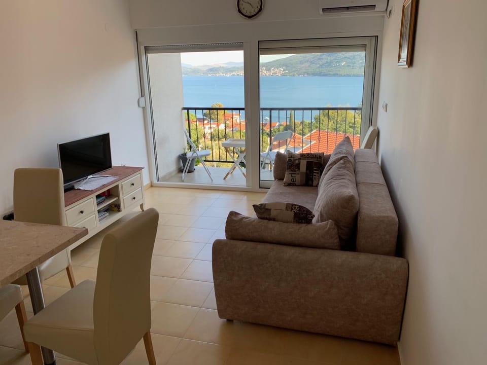 Balcony/Terrace, Living room, Sea view